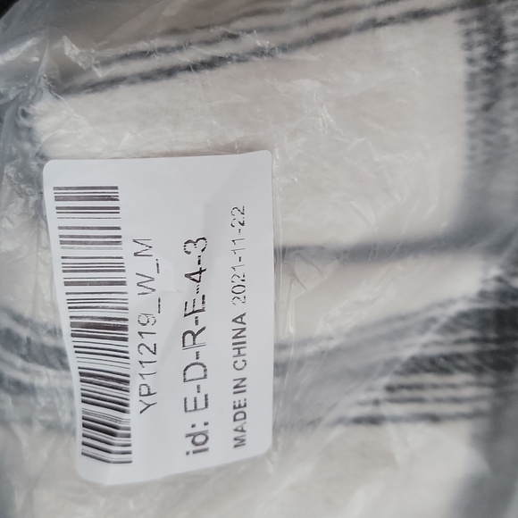 New Plaid Black and Off White Shacket - Picture 6 of 9